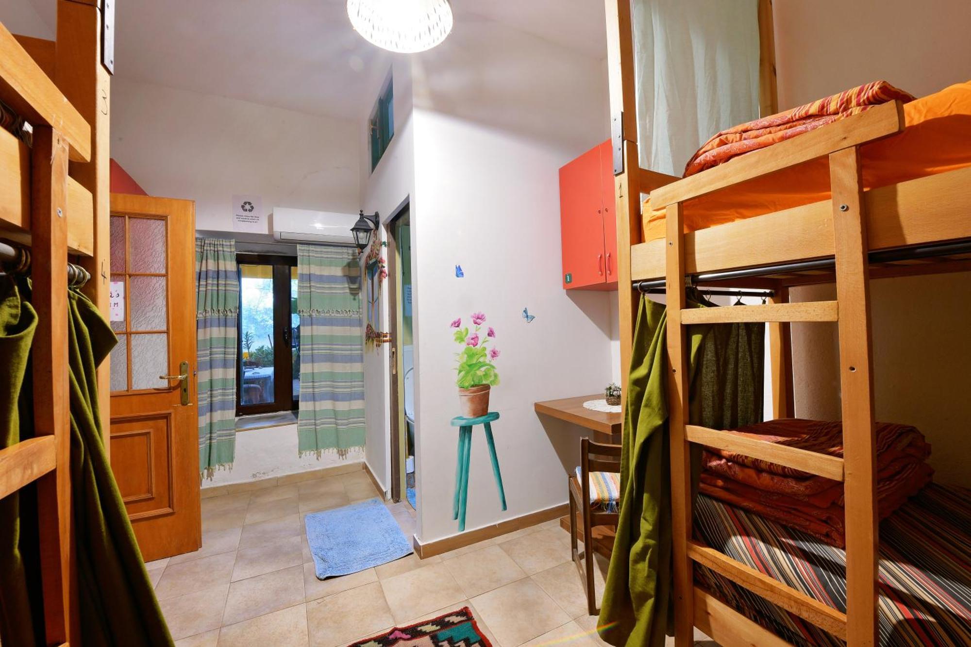 Mi Casa Es Tu Casa - Shkodra Backpackers Hostel Exterior photo
