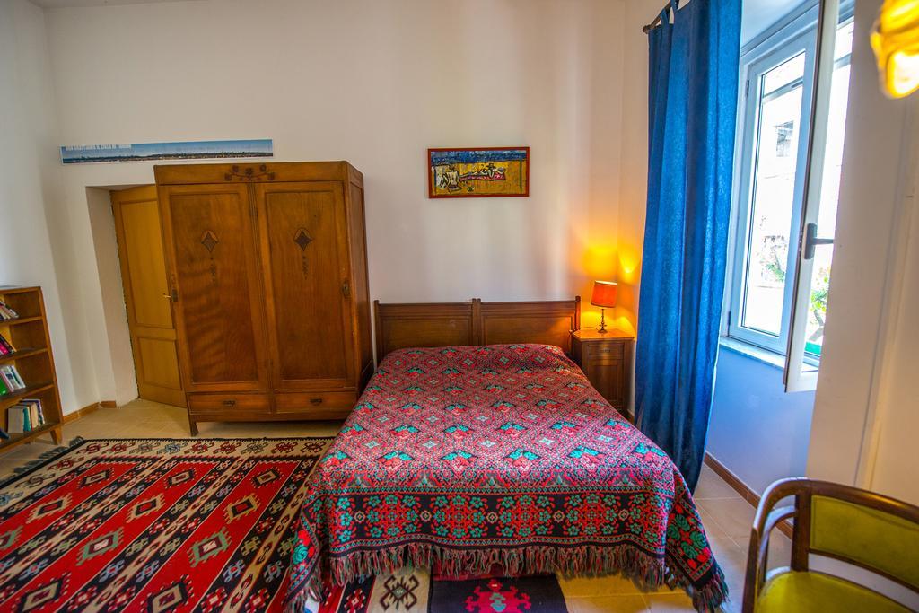 Mi Casa Es Tu Casa - Shkodra Backpackers Hostel Exterior photo