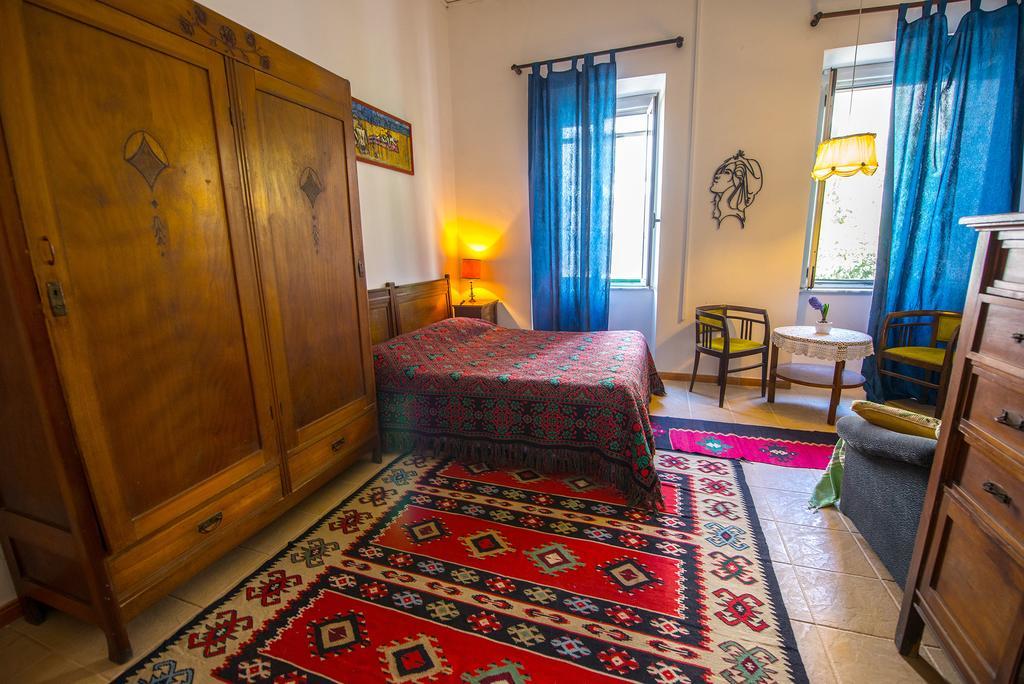 Mi Casa Es Tu Casa - Shkodra Backpackers Hostel Exterior photo